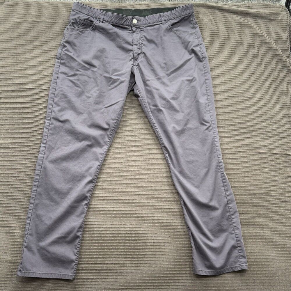Nike Pants Men 40/32 (Measured 40/31) Purple Cotton Golf Golfing Outdoors.